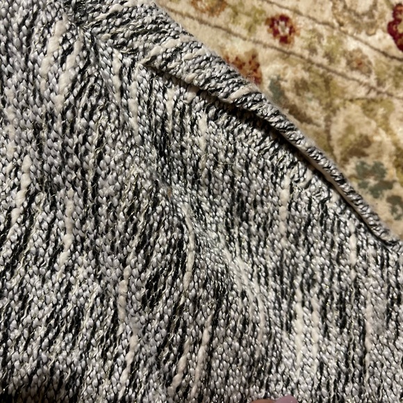 J McLaughlin skirt - Picture 4 of 12